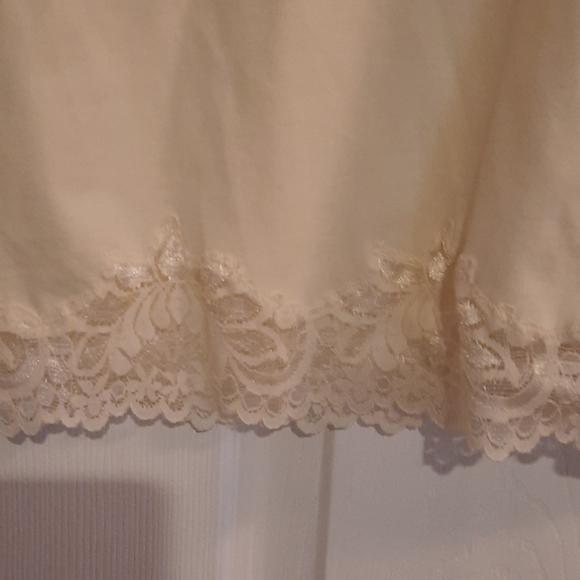 Top - Picture 4 of 4